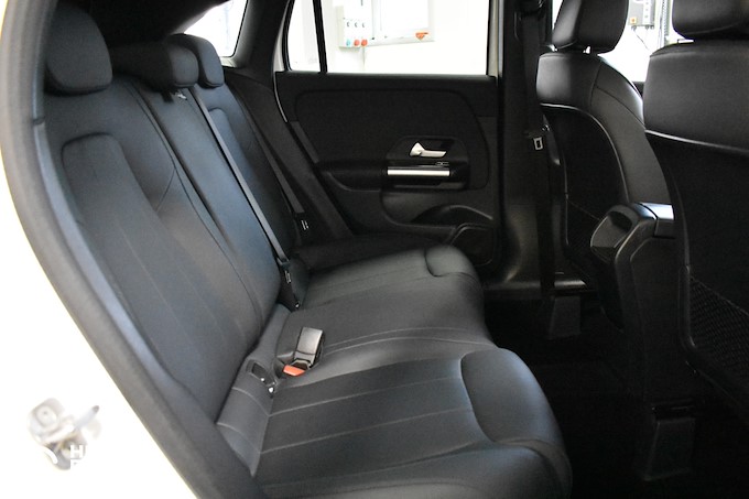 MERCEDES-BENZ GLA 200 d Automatic Progressive Advanced